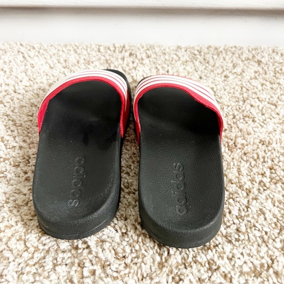 Adidas Kids Red and White Slide Sandals Size 13 - Picture 5 of 7
